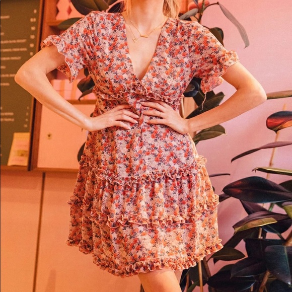 Dresses & Skirts - NWOT Floral Chiffon Mini Dress
